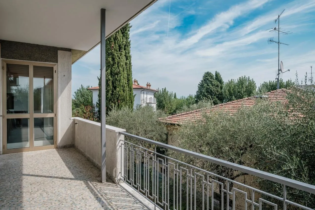 Casa Rosy Sirmione - Appartamento Con Terrazza A 2 Passi Dal Lago 0*,  Italien