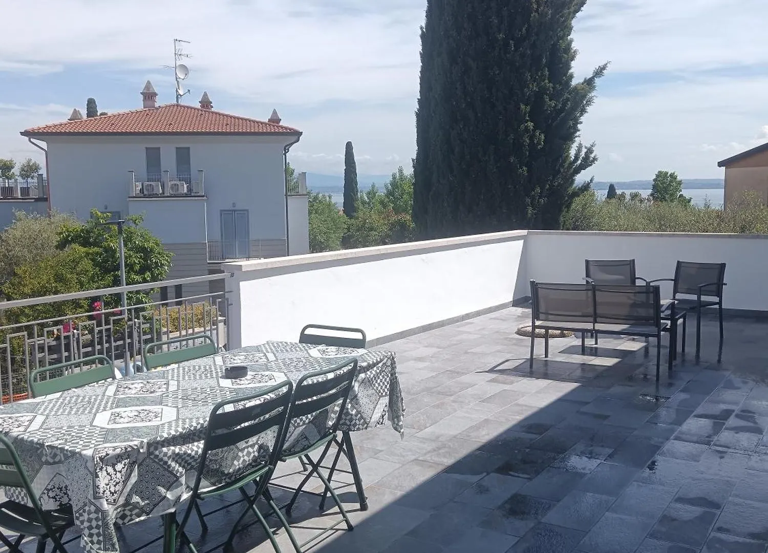 Casa Rosy Sirmione - Appartamento Con Terrazza A 2 Passi Dal Lago